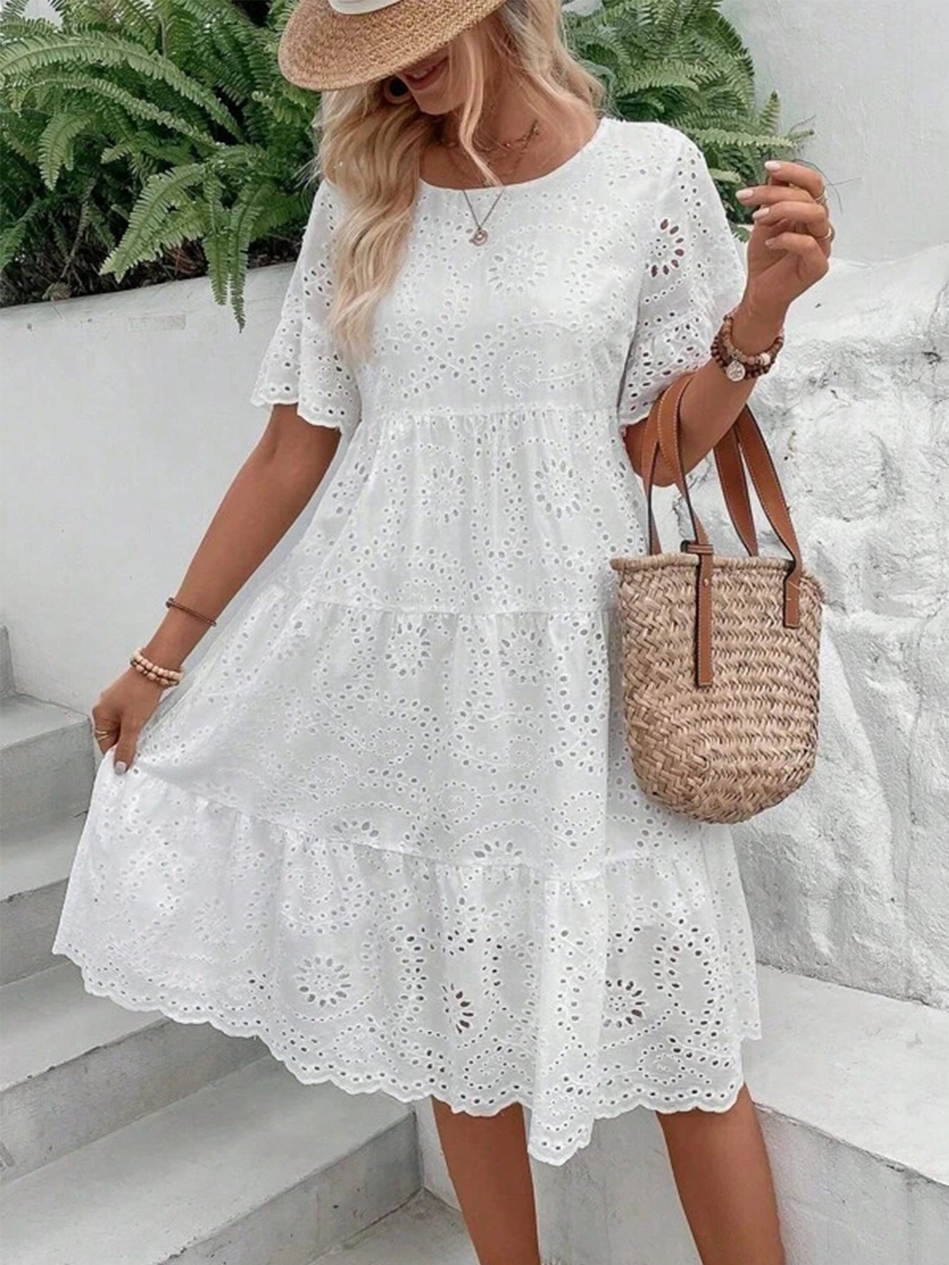 Clair Paris ™ | Robe Brodée Volants